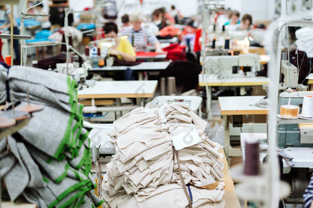 现代大缝纫业与劳动者