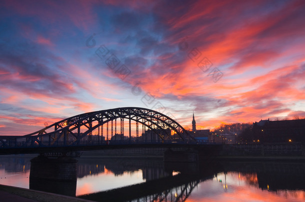 pilsudzki 桥的清晨，克拉科夫，波兰