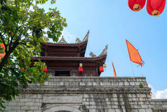 青岩古镇是贵州著名的古镇之一，也是中国最受欢迎的旅游胜地.