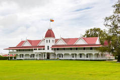 汤加王国的木制皇宫位于努库阿洛法或努库阿洛法的首都, 波利尼西亚, 大洋洲, 南太平洋。建于 1867年, 是汤加国王的官邸.