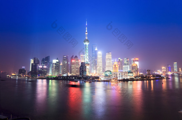 上海夜晚的天际
