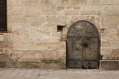 中世纪欧洲城市建设的旧门。复制空间