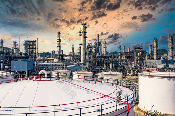 白油天然气精炼厂储气罐石化工厂工业、炼油厂从工业区业务电力和能源石油.