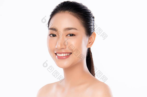 年轻美丽的亚洲女人,皮肤清澈清新.面部护理、面部护理、<strong>美容</strong>、<strong>美容</strong>、健康的皮肤和化妆品概念。.