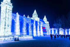 中国哈尔滨-2019年1月2日: 哈尔滨国际冰雪节是每年在哈尔滨举行的冬季节。这是世界上最大的冰雪节.