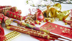 春节装饰品、红鞭炮、金锭