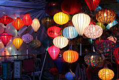 会安老城周边的灯笼, 2015年7月在越南拍摄.