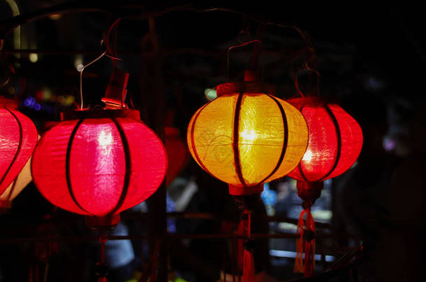 元宵节期间越南海安著名的灯笼