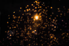 抽象灯笼。夜晚的灯笼。夜间抽象。背景.