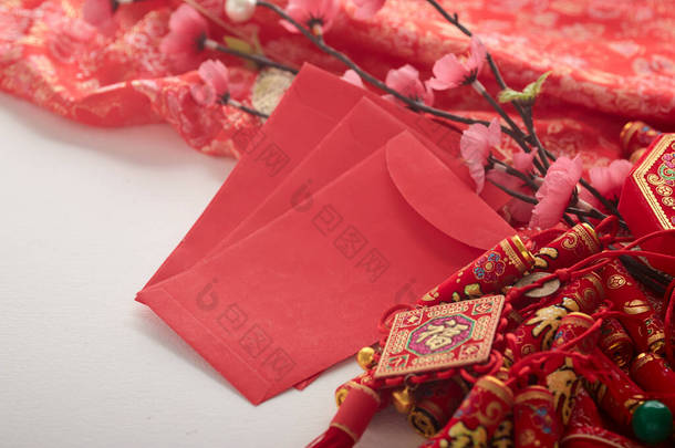 中国的新年装饰传统2021年中国的新年或农历新年背景.文字空间图像。（福字的意思是好运）)