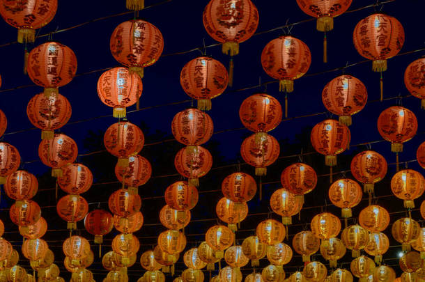 传统的中国元宵节或春节