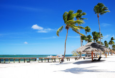 热带沙滩巴瓦罗，蓬塔卡纳，多米尼加共和国