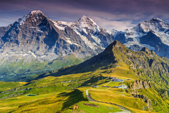 门利兴山站、 伯尔尼高地，瑞士，欧洲著名的旅游胜地 