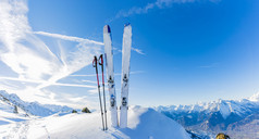 冬季滑雪、山地滑雪和滑雪旅游设备