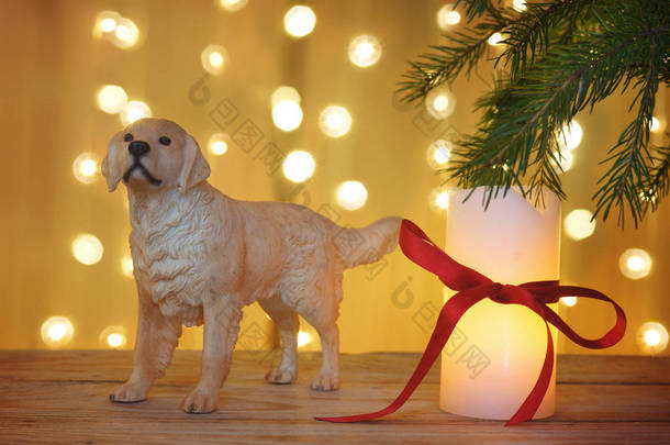 新年贺卡, 象征着<strong>狗年</strong>和圣诞树下的白蜡烛