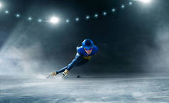 男子短道速滑运动员.