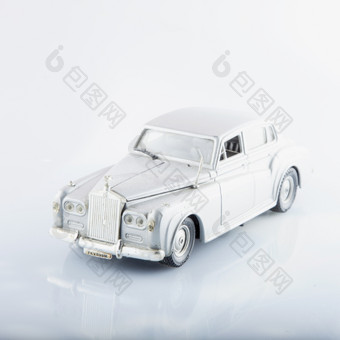 卡萨莱MONFERRATO8月卷罗伊斯银云玩具车模型在reflectig表面使意大利工厂Polystil规模