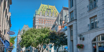 魁北克城市加拿大8<strong>月</strong>游客享受城市街道奥古斯魁北克城市加拿大8<strong>月</strong>游客享受城市街道8<strong>月</strong>魁北克城市更多的比几百万人访问的城市每一个一年