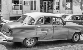哈瓦那古巴4<strong>月色</strong>彩鲜艳的老车城市街哈瓦那古巴4<strong>月色</strong>彩鲜艳的老车城市街几乎所有的车辆使用是第二个手古巴