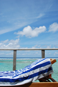 华丽的clouscape而且海景马尔代夫的度假胜地酒店阳台