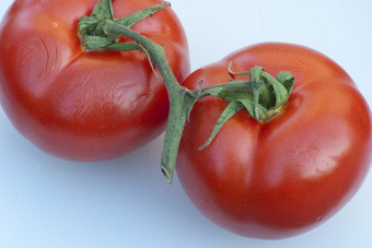 新鲜的西红柿准备好了减少意大利