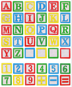 木字母和数字块孤立的白色背景