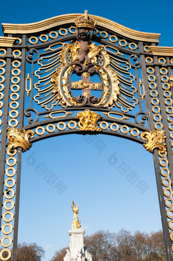 门与镀金饰品<strong>白金</strong>汉宫<strong>白金</strong>汉宫象征而且首页的英国君主政体