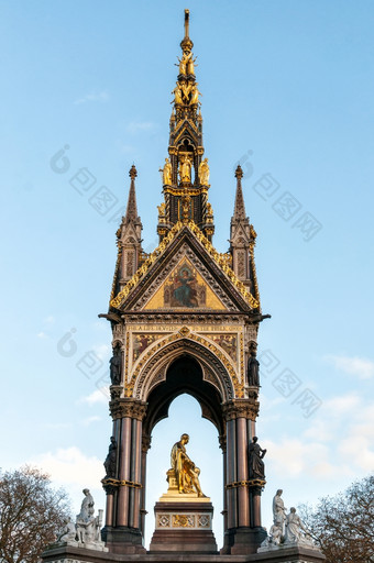 的艾伯特纪念肯辛顿花园伦敦英格兰的艾伯特纪念是委托女王维多利亚内存她的亲爱的丈夫王子艾伯特