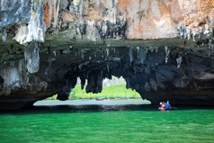 悬崖和船安达曼南泰国