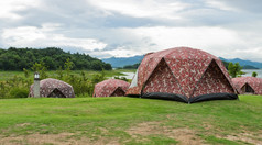 野营帐篷湖