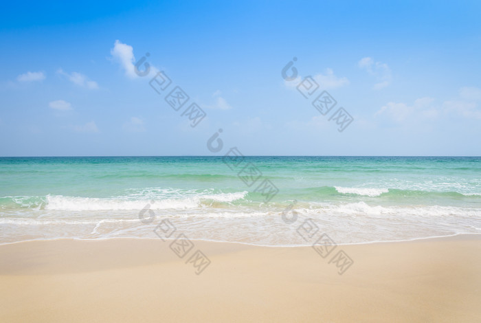 自然景观热带桑迪海滩与绿松石海自然景观热带桑迪海滩与绿松石海水阳光明媚的清晰的天空一天泰国