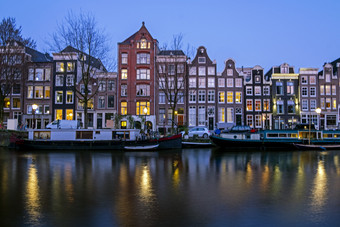 城市风景优美的从阿姆斯特丹的阿姆斯特尔的荷兰日落