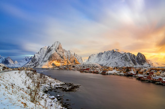 纯洁村罗弗敦群岛岛屿挪威冬天时间纯洁村冬天