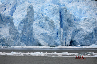 冒险旅游游客星座视图的终点站的三拉斐尔冰川巴塔哥尼亚南部智利南美国