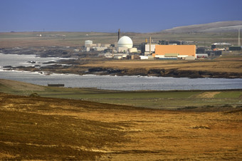 敦雷的的网站几个核研究机构位于的北海岸凯思内斯郡的高地区域苏格兰的网站使用的曼联王国原子能源权威敦雷的核权力发展建立而且的英国部国防火神海军反应堆测试建立的网站有五个核反应堆三个拥有而且操作的UKAE