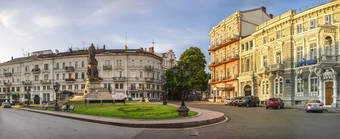 敖德萨乌克兰阳光明媚的夏天早....的历史中心敖德萨乌克兰凯瑟琳广场和酒店巴黎凯瑟琳广场和酒店巴黎敖德萨