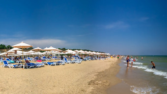 敖德萨乌克兰黑色的海bugaz酒店和海滩格里博夫卡度假胜地村附近敖德萨乌克兰阳光明媚的夏天一天黑色的海bugaz酒店敖德萨乌克兰