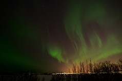 北部灯和雷克雅维克灯从海德莫克冰岛北部灯从海德莫克冰岛