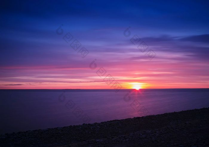 水平生动的充满活力的波罗的海日落地平线背景背景水平生动的充满活力的波罗的海日落地平线背景backdr