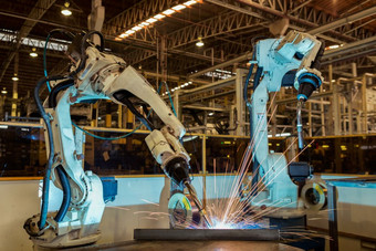 工业机器人是测试运行新程序汽车工厂