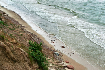 陡峭的海海岸杂草丛生的海岸波罗的海海海岸波罗的海海海岸陡峭的海海岸杂草丛生的海岸