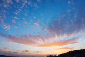 日落的海滨的天空紫色的从的日落的天空紫色的从的日落日落的海滨