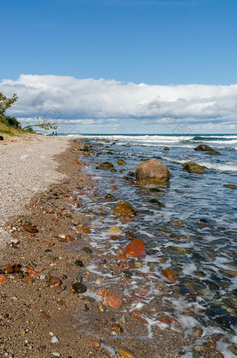 的桑迪海岸的海岩石的<strong>海滨</strong>波的波罗的海海岩石的<strong>海滨</strong>的桑迪海岸的海波的波罗的海海
