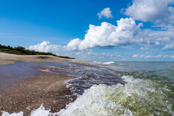 海海岸波的波罗的海海废弃的海滨潮汐和风暴海海海岸潮汐和风暴海波的波罗的海海废弃的海滨