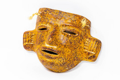 传统的阿兹特克陶瓷脸面具装饰孤立的传统的阿兹特克陶瓷脸面具装饰