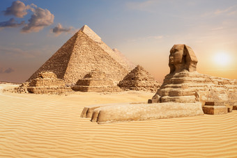 的金字塔和的斯芬克斯吉萨著名的世界具有里程碑意义的风景的金字塔和的斯芬克斯吉萨著名的世界具有里程碑意义的风景