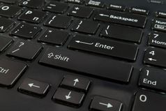 黑色的移动PC电脑键盘极端的特写镜头拍摄浅深度场