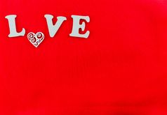 词爱创建使用木信和心红色的背景情人节一天设计
