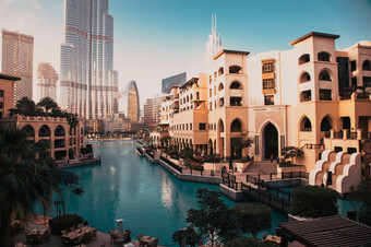 <strong>迪拜</strong>阿联酋2月露天市场巴哈尔酒店和购物购物中心<strong>迪拜迪拜</strong>塔哈利法塔湖阿联酋