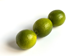 绿色石灰孤立的水果集整个<strong>柠檬</strong>柑橘类新鲜的有机酸橙为<strong>柠檬</strong>科克拉蒂尔<strong>柠檬</strong>水集团生素食者饮食石灰剪裁路径白色背景多汁的维生素植物绿色石灰孤立的水果集整个<strong>柠檬</strong>柑橘类